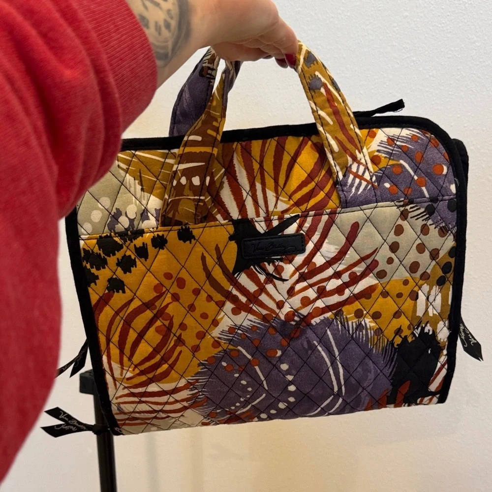 Vera Bradley stylish quilted